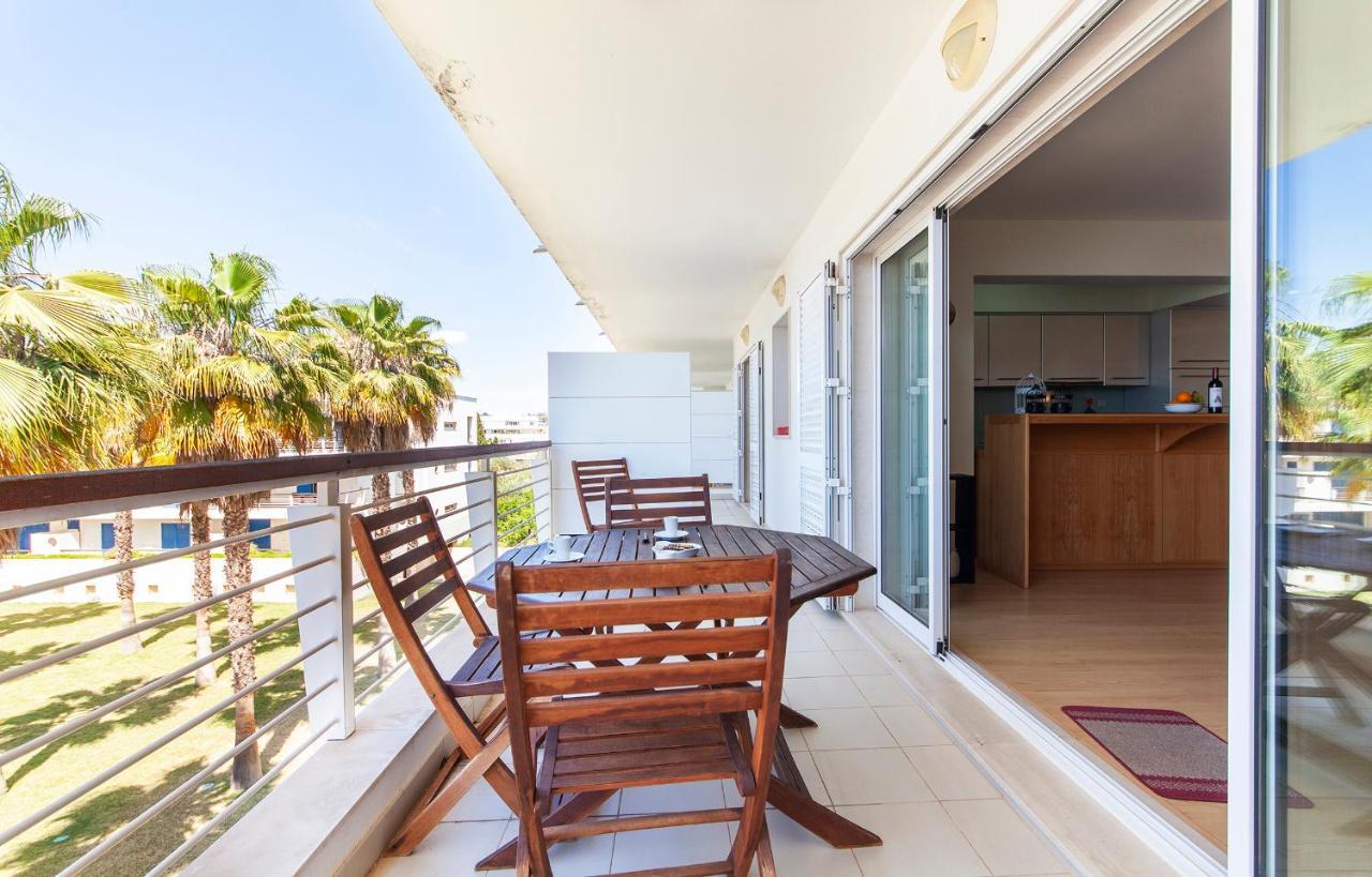 A23 - Marina Palm View Apartment Лагос Екстериор снимка